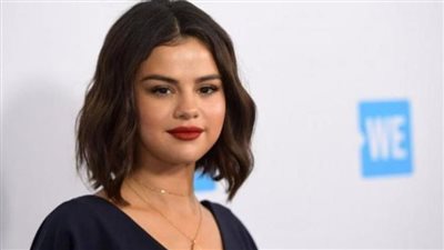 تحليل فيديو سيلينا غوميز المثير للجدل: هل تعمدت إخفاء ملامح حملها أم أنها مجرد شائعات؟