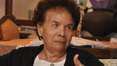 الإيقاع البصري في لوحات زينب السجيني: حوار مستمر بين التراث والحداثة الجدارية