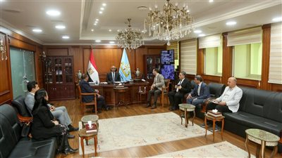  محافظ كفرالشيخ يناقش مشاكل الدوائر مع  أعضاء مجلسي النواب والشيوخ