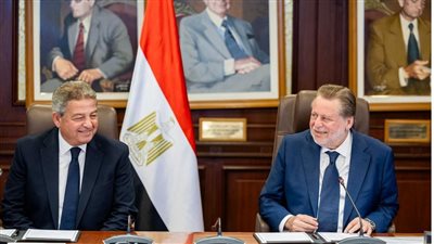 البنك المركزي والمجلس الأعلى للإعلام يوقعان بروتوكولاً لتعزيز تنظيم المحتوى الرقمي المصرفي