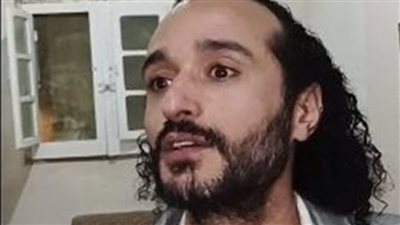 تجديد حبس أحمد دومة 15 يومًا بتهمة نشر أخبار كاذبة