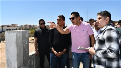 وزير الشباب ومحافظ البحر الأحمر يتفقدان أعمال تطوير معسكر سفاجا ويؤكدان أهمية المعسكرات في تنمية الشباب