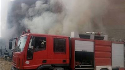 بدون خسائر بشرية.. إخماد حريق داخل مصنع قطن بالجيزة