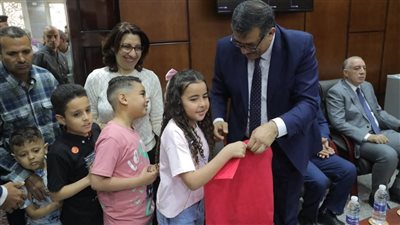محافظ قنا يهنئ الكنيسة الإنجيلية ومطرانية نجع حمادي بعيد القيامة المجيد