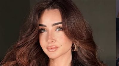 هنا الزاهد في باريس.. تفاصيل الفستان الأسود والأبيض الذي أبرز أنوثتها في رحلة الاستجمام