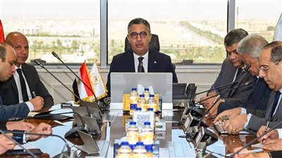 وزير التموين يترأس أول اجتماع للجنة العليا لمشروع “كاري أون” لتطوير منظومة التجارة الداخلية
