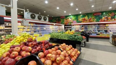 استقرار نسبي في بعض الأصناف وارتفاع في أخرى.. رصد حي لحركة أسعار الفاكهة يوم الأحد