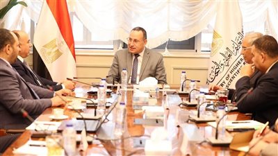 وزير التعليم العالي يبحث شراكة موسعة مع جهاز مستقبل مصر لدعم المشروعات التطبيقية وتوطين التكنولوجيا