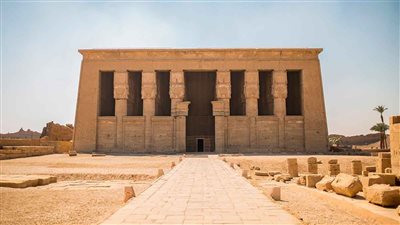 إدراج معبد دندرة ومنازل رشيد التاريخية على قائمة التراث الثقافي في العالم الإسلامي