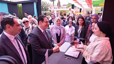 بمشاركة 130 كياناً محلياً ودولياً.. رئيس جامعة القاهرة يؤكد: نؤهل طلابنا للمنافسة عالمياً