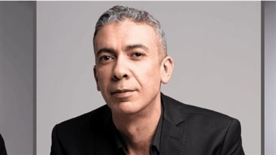ضياء العوضي.. أستاذ العناية المركزة الذي فقد ترخيص مزاولة المهنة بسبب محتواه الطبي