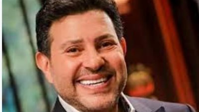 مصطفى كامل يفتح قلبه للجمهور: حالتي النفسية سيئة بسبب معاناة هاني شاكر الصحية