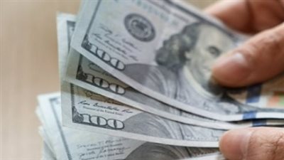 الأخضر يتخطى الـ 51 جنيهاً.. سعر الدولار في البنك المركزي والبنوك الكبرى