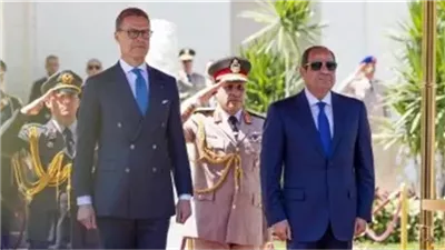 الرئيس الفنلندي يشيد بحفاوة استقبال القاهرة ويشكر الرئيس السيسي رسميًا