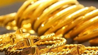 الذهب في السوق المحلي.. تراجع محدود على الرغم من قوة الدولار