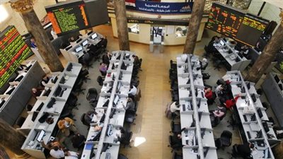 قطار الأرباح يدهس المخاوف.. ارتفاع جماعي لمؤشرات البورصة والشركات الصغيرة تقفز 0.7%