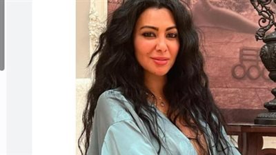 مهرجان هوليوود للفيلم العربي يستقبل ميريهان حسين ببدلة نبيتي وقصة شعر لافتة