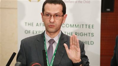 مصر تعزز حضورها الأفريقي في قضايا الطفولة بانضمام وائل عبد الرازق للجنة خبراء حقوق الطفل