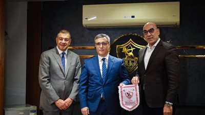 الزمالك يعزز العلاقات الدبلوماسية مع الجزائر قبل نهائي الكونفدرالية في زيارة رسمية داخل القلعة البيضاء