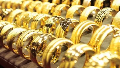 الذهب يتمسك بمستوياته في مصر: عيار 21 يسجل 6845 جنيهاً وسط تراجع الطلب المحلي