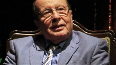 المخرج محمد فاضل يحسم الجدل.. حقيقة تعرضه لأزمة قلبية ونقله للمستشفى