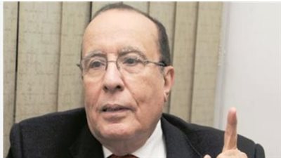 رد فعل محمد فاضل على شائعات مرضه.. رسالة شكر خاصة لوكيل نقابة السينمائيين