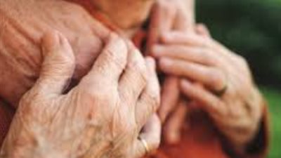 كيف تنهار المناعة مع التقدم في العمر؟ تحليل طبي للأزمات التنفسية المتكررة