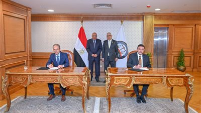 النائب العام ووزير الكهرباء يشهدان توقيع بروتوكول لتأهيل الكوادر القانونية بقطاع الكهرباء