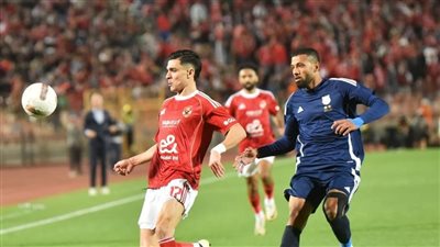 الأهلي يكتسح إنبي 3-0 في مباراة مثيرة بالدوري المصري
