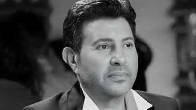 بكاء وانهيار نجمات الفن في وداع هاني شاكر.. تفاصيل جنازة أمير الغناء العربي من مسجد أبو شقة