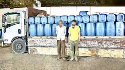ضبط شخصين بتهمة تجميع 7 آلاف لتر سولار وبيعها في السوق السوداء بالأقصر