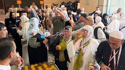 انطلاق تفويج حجاج الجمعيات الأهلية اليوم.. خطة منظمة لتسهيل تنقلاتهم وأداء المناسك