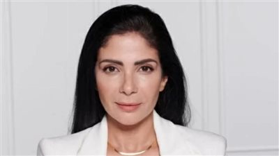 منى زكي تواجه صدمة الخيانة الزوجية في دراما طالع نازل الجديدة