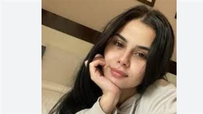 دروس في التجميل والموضة.. كيف تغير ستايل منة عرفة في السنوات الأخيرة؟