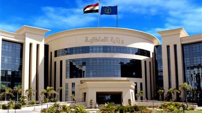 ضبط حلاق اعتدى على عامل بسلاح أبيض في السويس