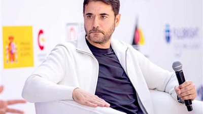 كيف تربع أحمد عز على شباك التذاكر؟ محطات فارقة في تاريخ 