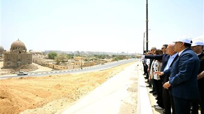 من القلعة إلى الفسطاط.. مدبولي يراجع مشروع محور صلاح سالم الجديد