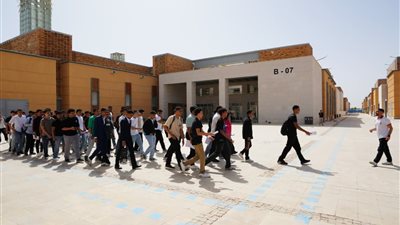 الجامعة المصرية اليابانية تُطلق أول اختبارات قبول مبكرة وتُطبق نظام المراقبة الذكية