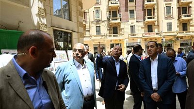 خطة لإحياء القاهرة الخديوية.. مدبولي يتابع مشروعات تطوير وسط البلد
