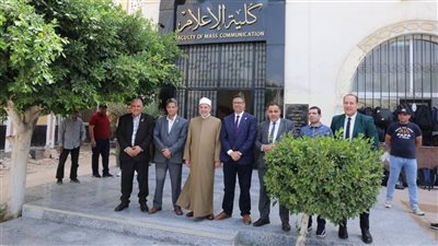 رئيس جامعة الأزهر يتابع امتحانات نهاية الفصل الدراسي بكليتي اللغات والترجمة والإعلام بالقاهرة