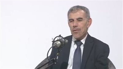 مفاجأة تاريخية: رئيس إذاعة القرآن الكريم الأسبق يكشف سر زمالته مع إبراهيم عيسى