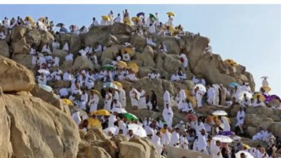 اكتمال وصول حجاج الجمعيات الأهلية للأراضي المقدسة وبدء خطة التصعيد لعرفة