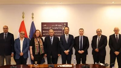 وزير الاتصالات يبحث مع الشعبة العامة للاقتصاد الرقمي والتكنولوجيا تعزيز التعاون