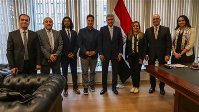 وزير السياحة والآثار يستهل زيارته الحالية للولايات المتحدة الأمريكية بلقاء عدد من منظمي الرحلات بالسوق الأمريكي