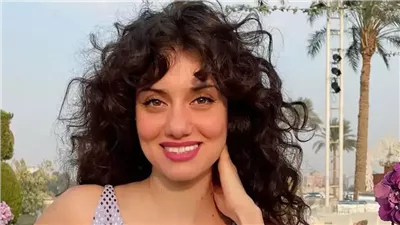 ضبط وإحضار الفنانة جيهان الشماشرجي و4 آخرين في قضية سرقة بالإكراه