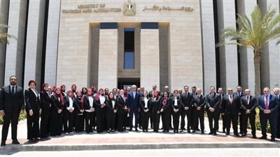 وزير السياحة يطلق برنامجًا لتأهيل القيادات التنفيذية.. إعداد جيل جديد لإدارة القطاع بكفاءة
