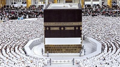 تباين في مطالع ذي الحجة: 4 دول تخالف السعودية وتعلن عيد الأضحى الخميس