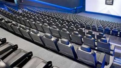 موسم 2000 السينمائي: صراع الكوميديا والدراما الفلسفية في عيد الأضحى