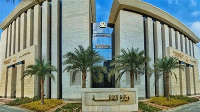 وزيرة الثقافة تهنئ الرئيس السيسي والشعب المصري بعيد الأضحى المبارك