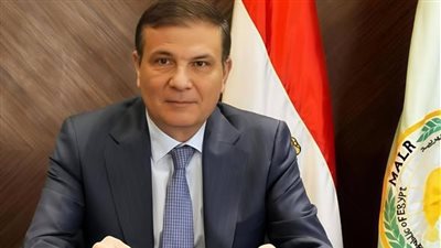 وزير الزراعة يتابع حملات إزالة التعديات على الأراضي الزراعية بالمحافظات